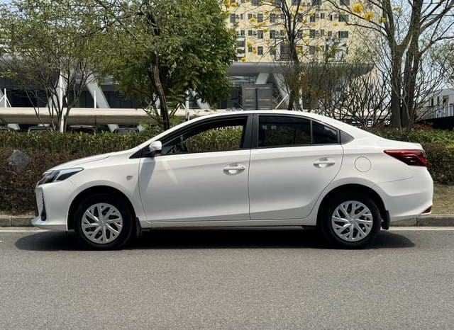 
								Toyota Belta, 2021 full									