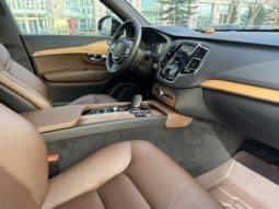
										Volvo XC90, 2021 full									