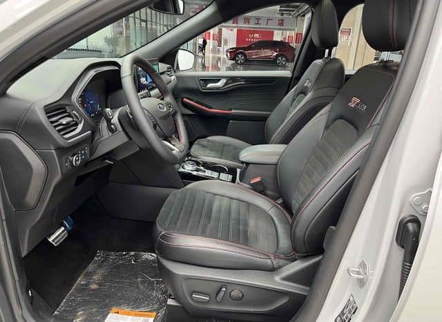 
								Ford Escape (IV), 2023 full									