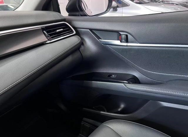 
								Toyota Camry, 2020 full									