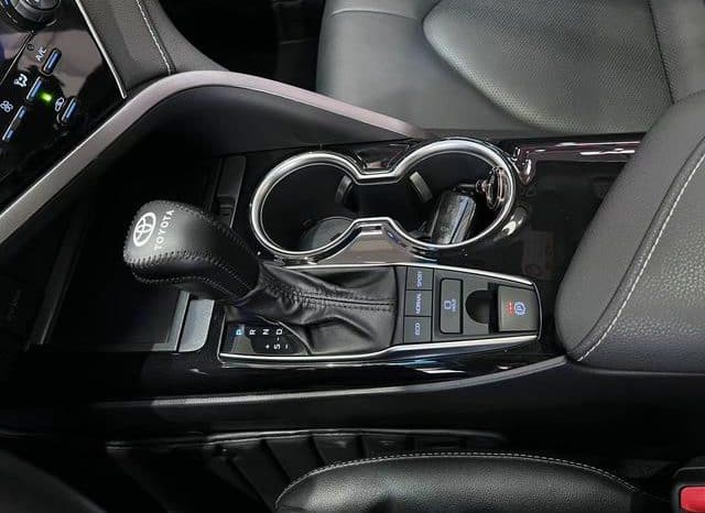 
								Toyota Camry, 2020 full									