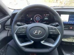 
										Hyundai Elantra (VII), 2023 full									