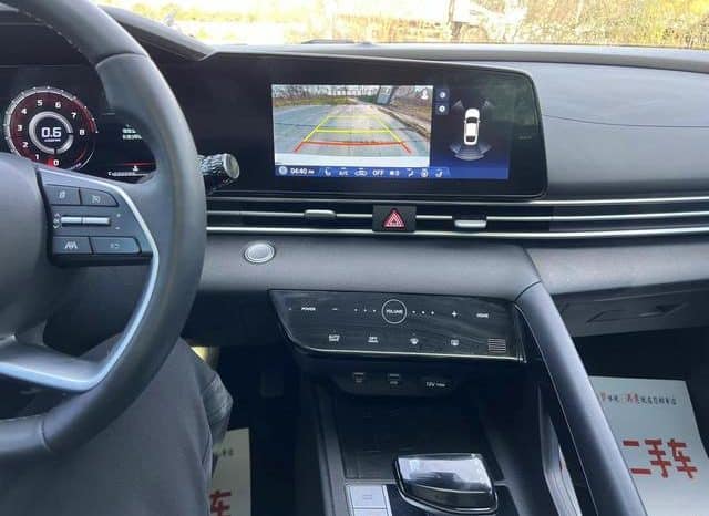 
								Hyundai Elantra (VII), 2023 full									