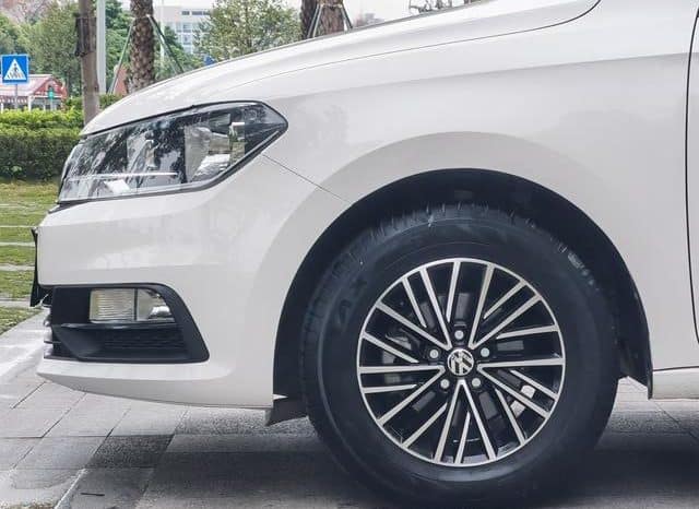 
								Volkswagen Polo (V), 2022 full									