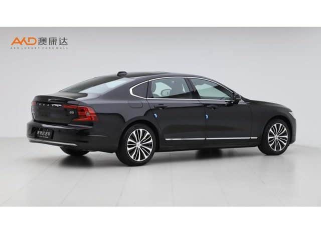 
								Volvo S90, 2023 full									