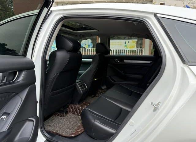 
								Honda Accord, 2021 full									