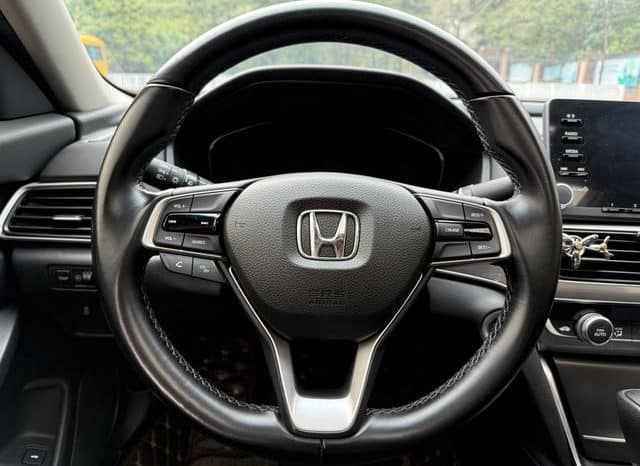 
								Honda Accord, 2021 full									