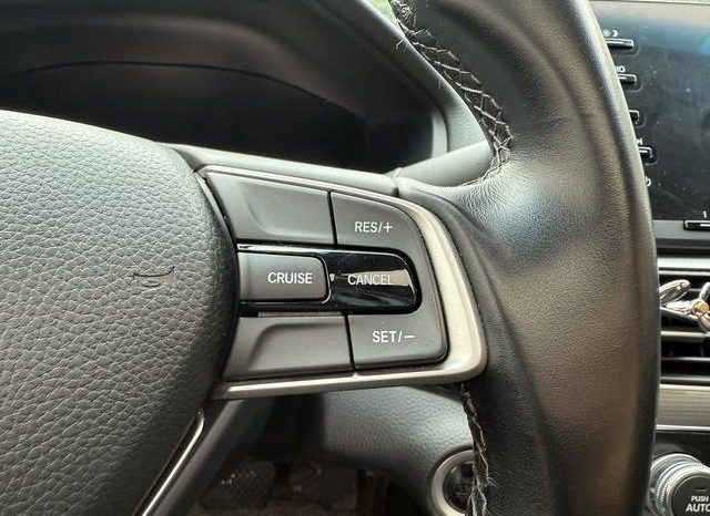 
								Honda Accord, 2021 full									