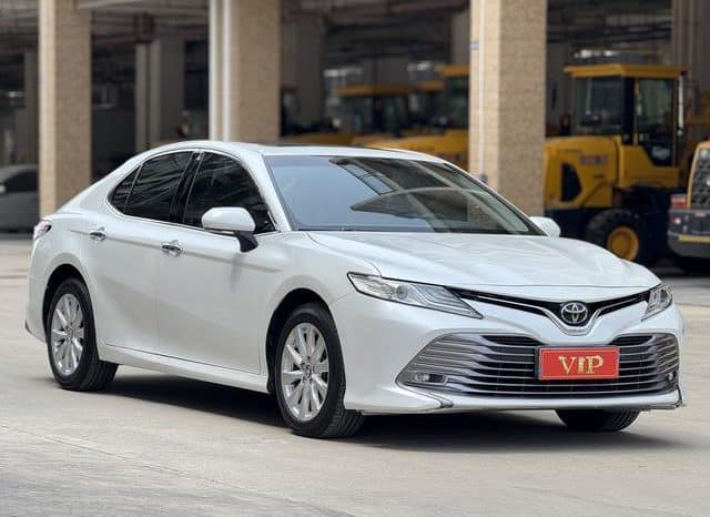 
								Toyota Camry, 2020 full									