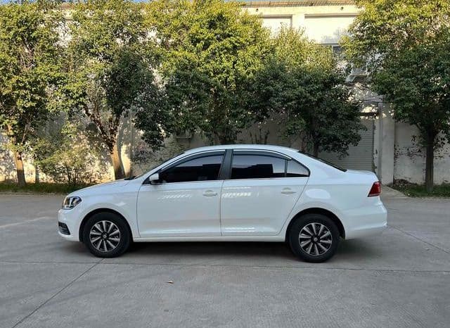 
								Volkswagen Polo (V), 2021 full									