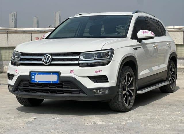 67dd675462fd6 Volkswagen Tharu, 2020