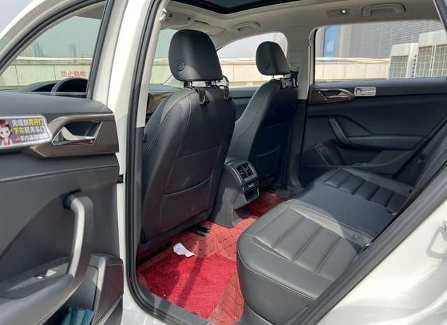 
								Volkswagen Tharu, 2020 full									