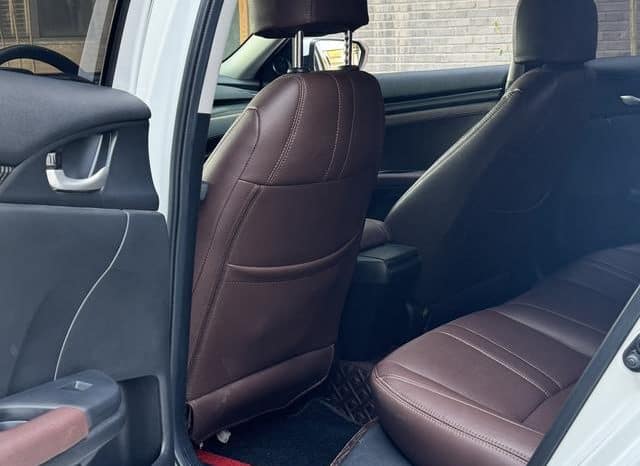 
								Honda Civic, 2021 full									