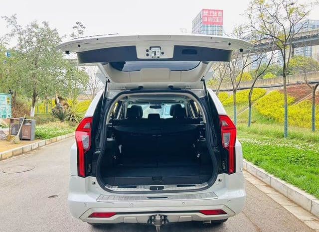 
								Mitsubishi Pajero Sport, 2020 full									