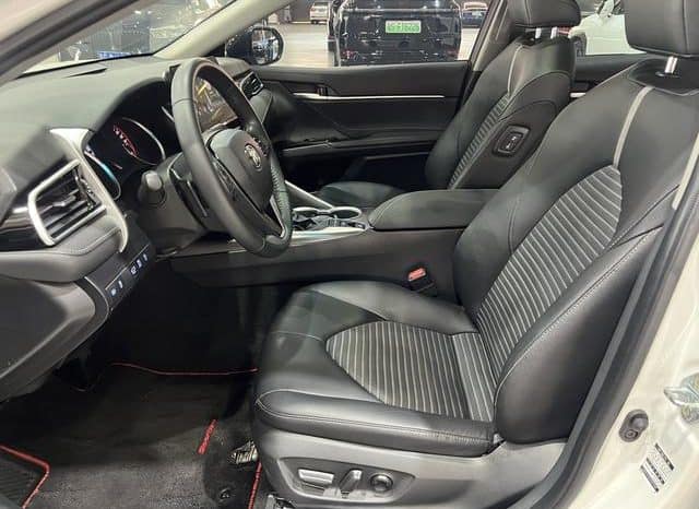
								Toyota Camry, 2023 full									