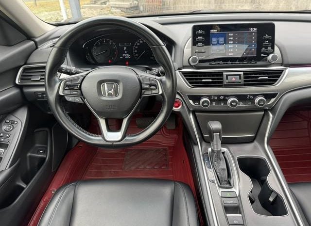 
								Honda Accord, 2020 full									