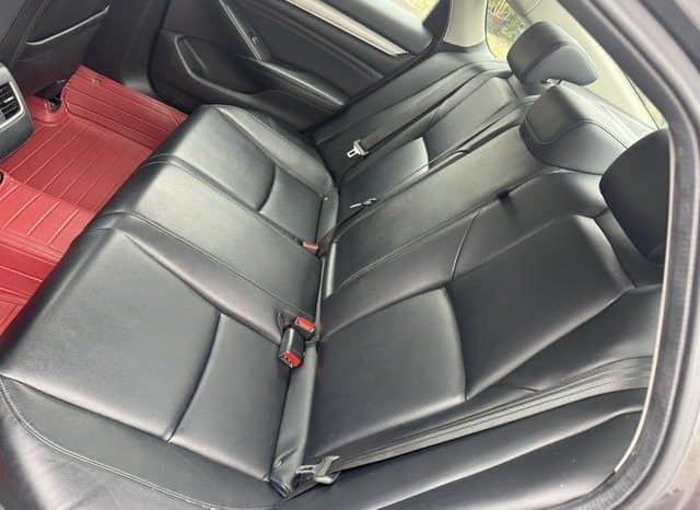 
								Honda Accord, 2020 full									