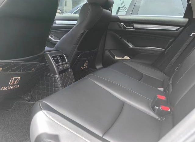 
								Honda Accord, 2022 full									