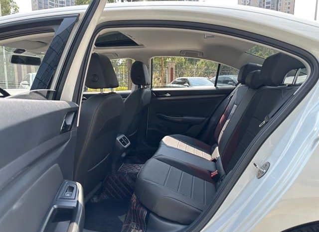 
								Volkswagen Bora, 2021 full									