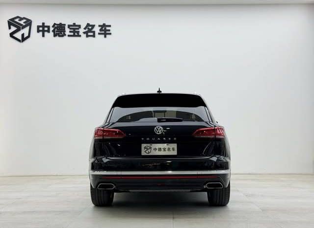 
								Volkswagen Touareg, 2020 full									