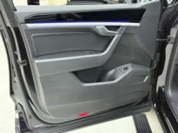 
										Volkswagen Touareg, 2020 full									