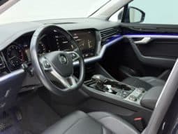 
										Volkswagen Touareg, 2020 full									