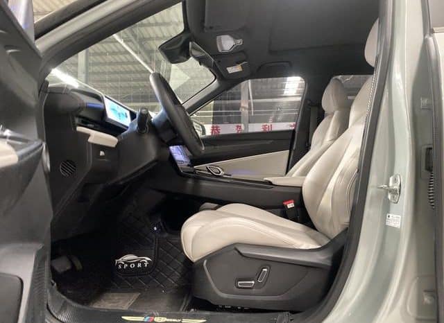 
								Geely Atlas, 2023 full									