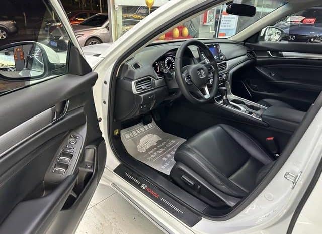 
								Honda Accord, 2021 full									