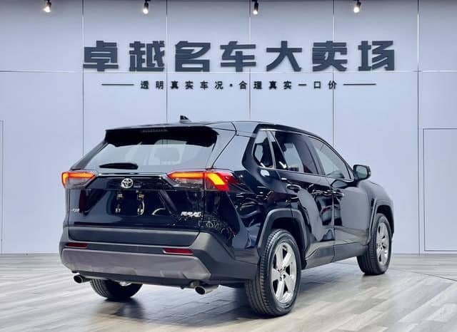 
								Toyota RAV4 (IV), 2021 full									