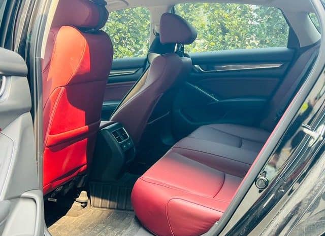 
								Honda Accord, 2022 full									