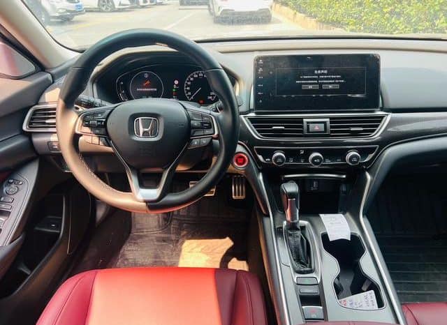 
								Honda Accord, 2022 full									