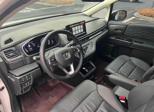 
								Honda Elysion, 2022 full									