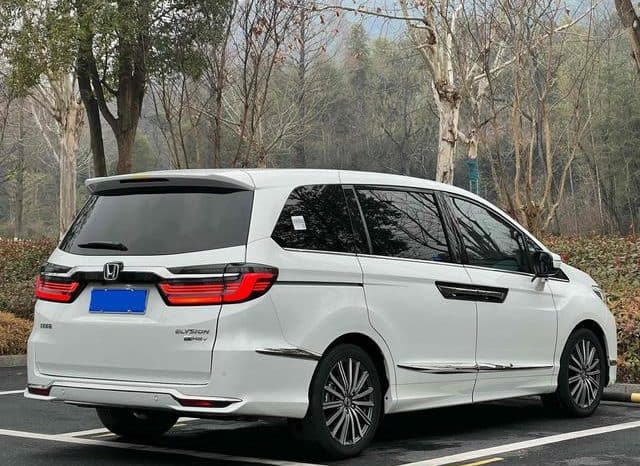 
								Honda Elysion, 2022 full									
