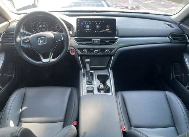 
								Honda Accord, 2022 full									