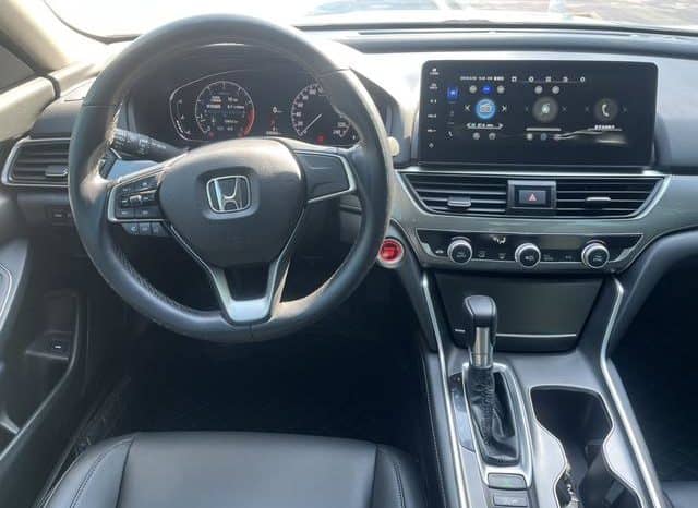 
								Honda Accord, 2022 full									