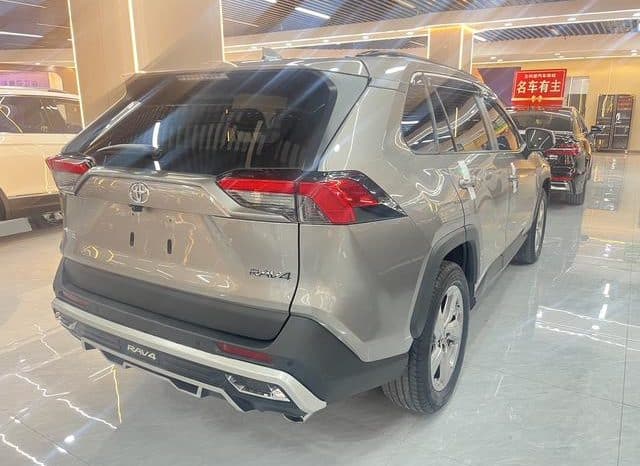 
								Toyota RAV4 (IV), 2021 full									