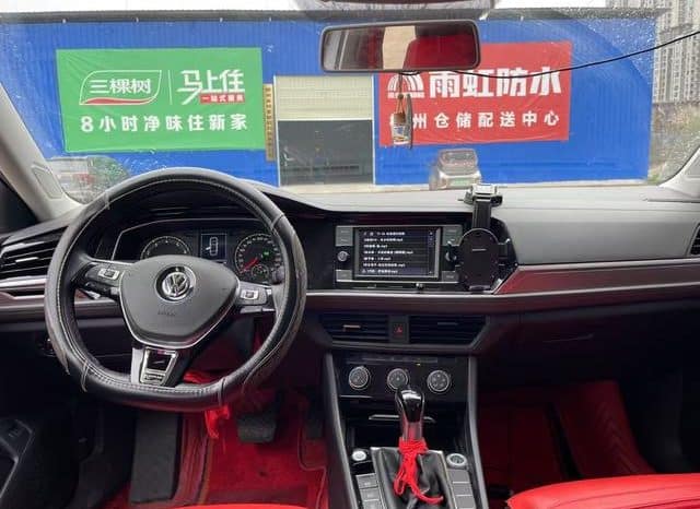 
								Volkswagen Jetta, 2020 full									