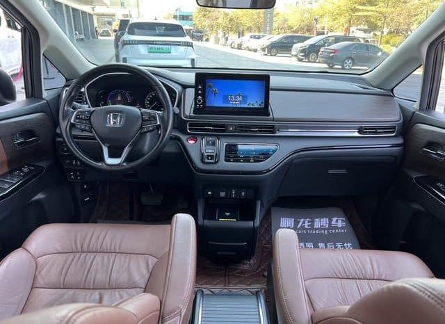 
								Honda Odyssey, 2022 full									