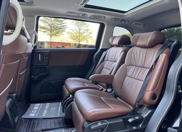
								Honda Odyssey, 2022 full									