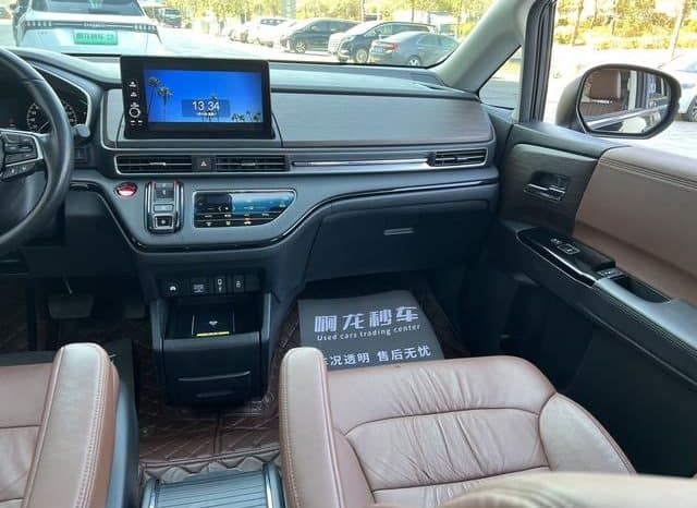 
								Honda Odyssey, 2022 full									