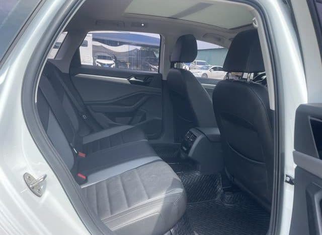 
								Volkswagen Jetta, 2021 full									