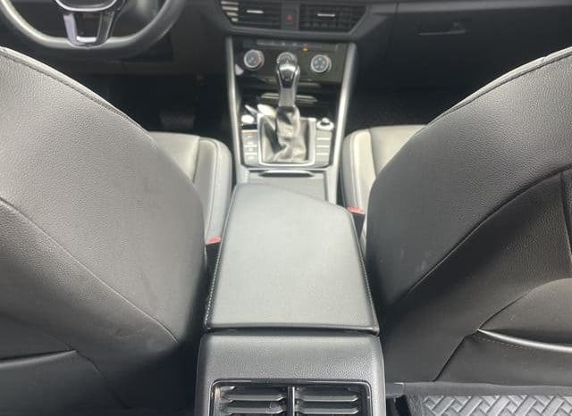 
								Volkswagen Jetta, 2021 full									