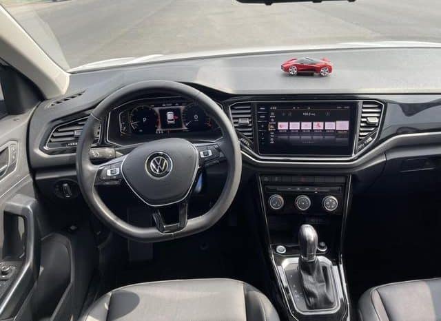 
								Volkswagen T-Roc, 2021 full									
