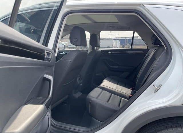 
								Volkswagen T-Roc, 2021 full									