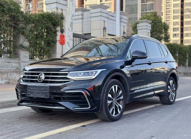 67dda2443c358 Volkswagen Tiguan L, 2022