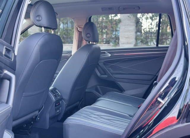 
								Volkswagen Tiguan L, 2022 full									