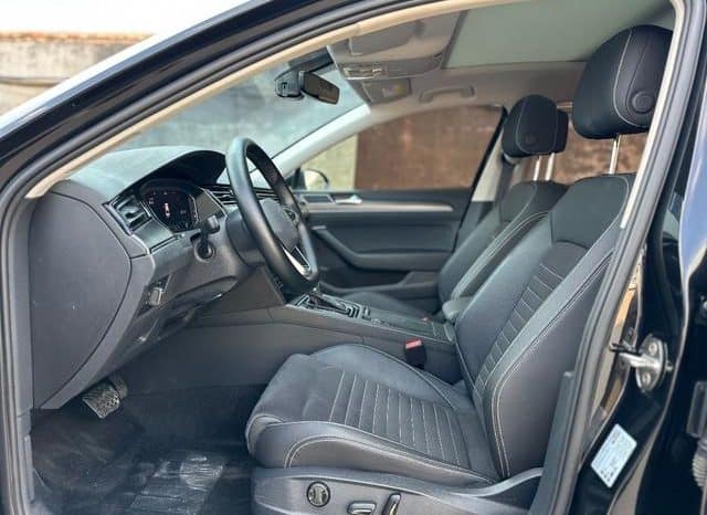 
								Volkswagen Magotan, 2022 full									