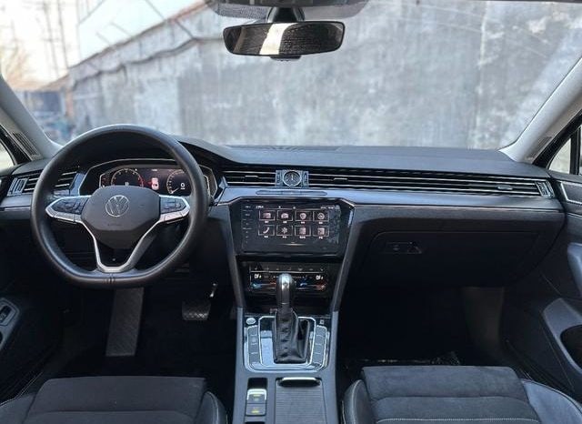 
								Volkswagen Magotan, 2022 full									