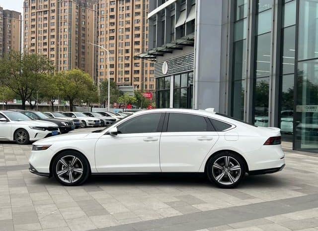 
								Honda Accord, 2024 full									