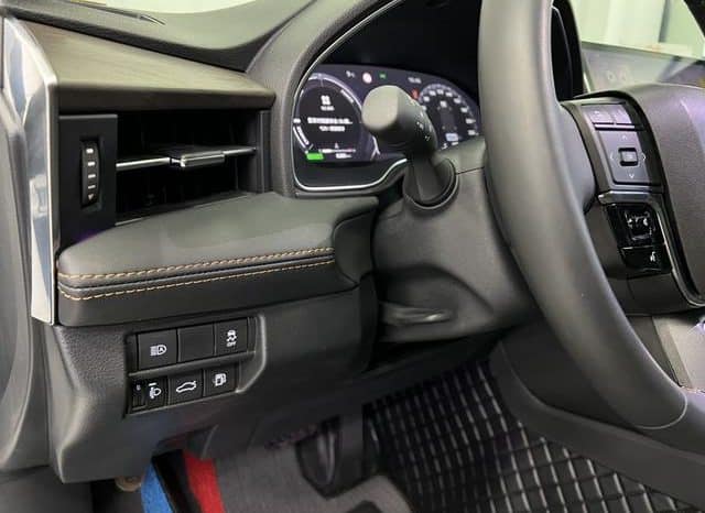 
								Toyota Avalon, 2024 full									